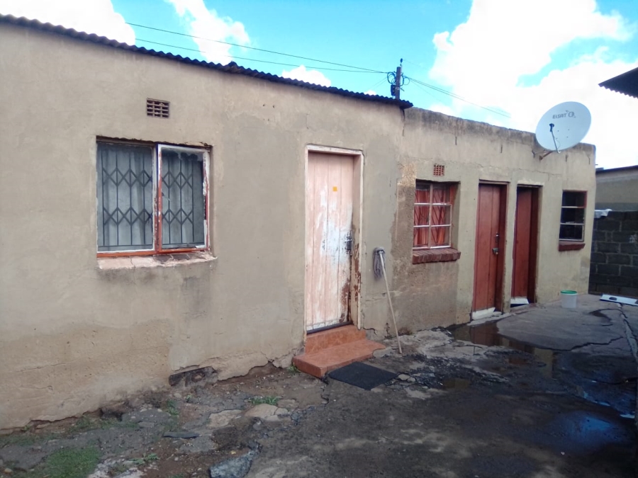 2 Bedroom Property for Sale in Tembisa Central Gauteng