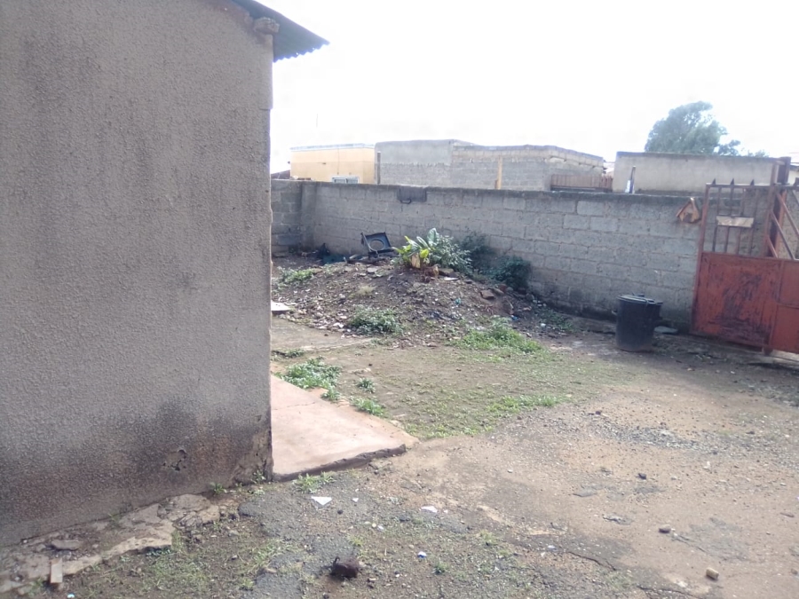 2 Bedroom Property for Sale in Tembisa Central Gauteng
