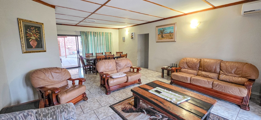 6 Bedroom Property for Sale in Roodeplaat Gauteng
