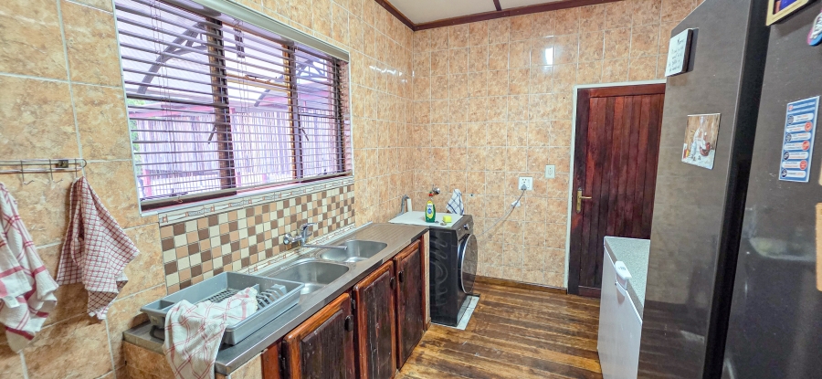 6 Bedroom Property for Sale in Roodeplaat Gauteng
