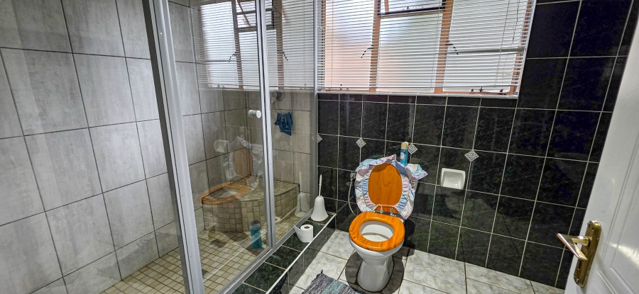 6 Bedroom Property for Sale in Roodeplaat Gauteng