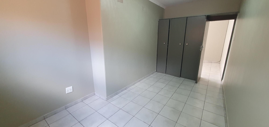 To Let 1 Bedroom Property for Rent in Chrisville Gauteng