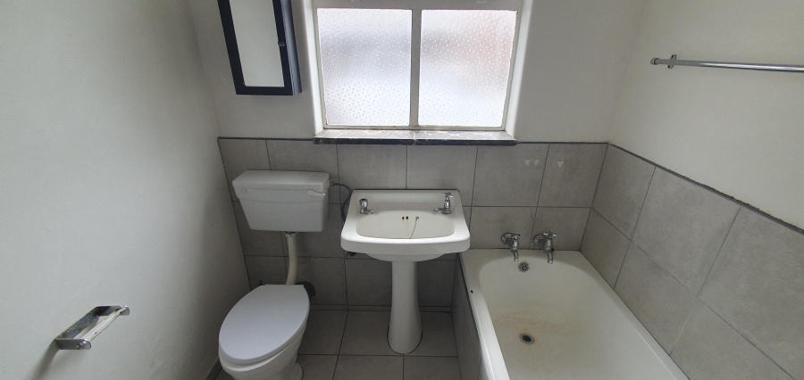 To Let 1 Bedroom Property for Rent in Chrisville Gauteng