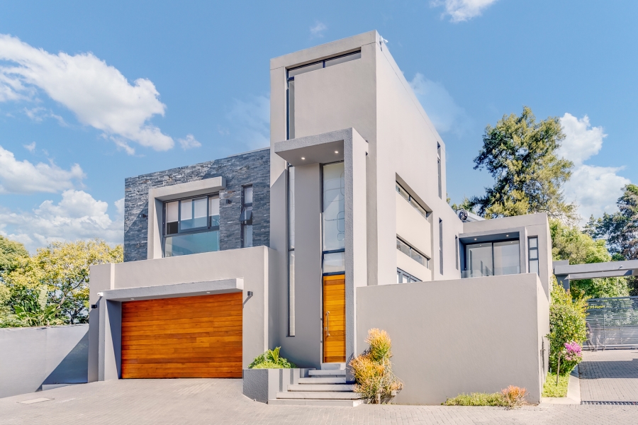 4 Bedroom Property for Sale in Morningside Manor Gauteng
