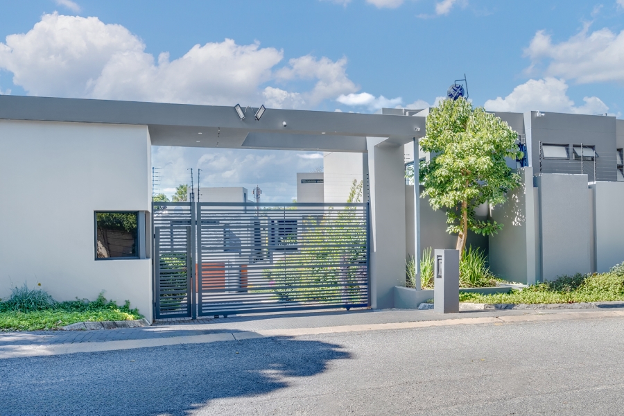 4 Bedroom Property for Sale in Morningside Manor Gauteng