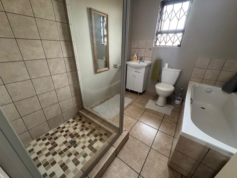 4 Bedroom Property for Sale in Sunair Park Gauteng