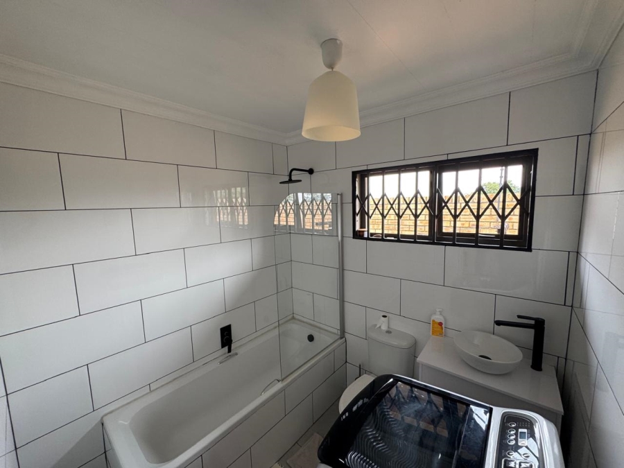 4 Bedroom Property for Sale in Sunair Park Gauteng
