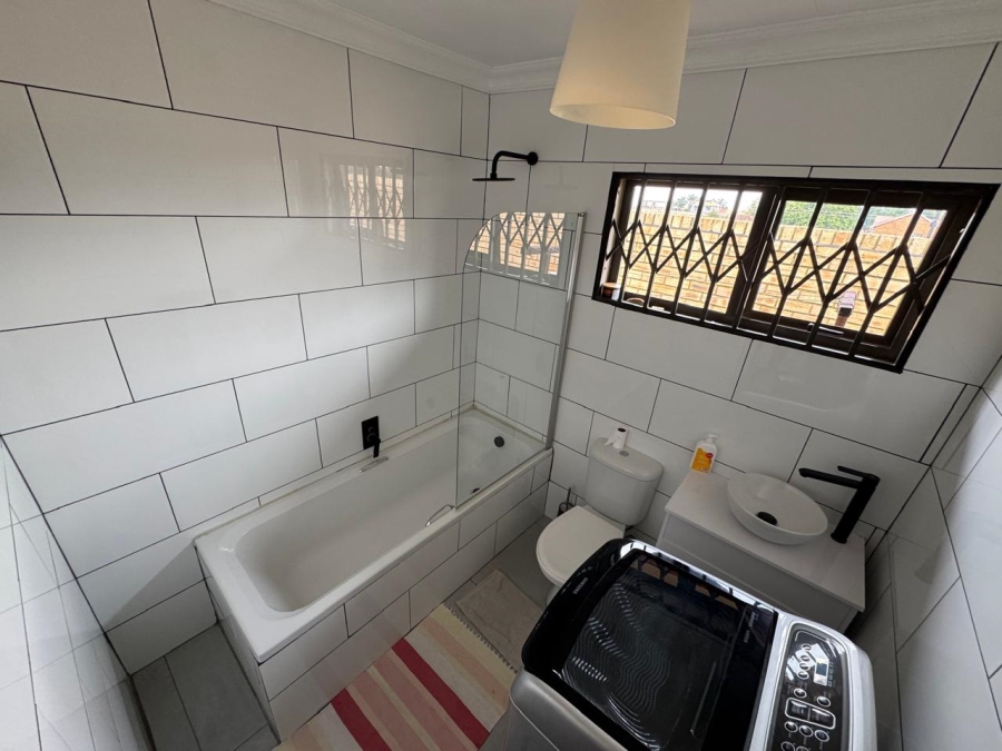 4 Bedroom Property for Sale in Sunair Park Gauteng