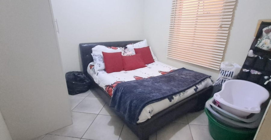 2 Bedroom Property for Sale in Albertsdal Gauteng