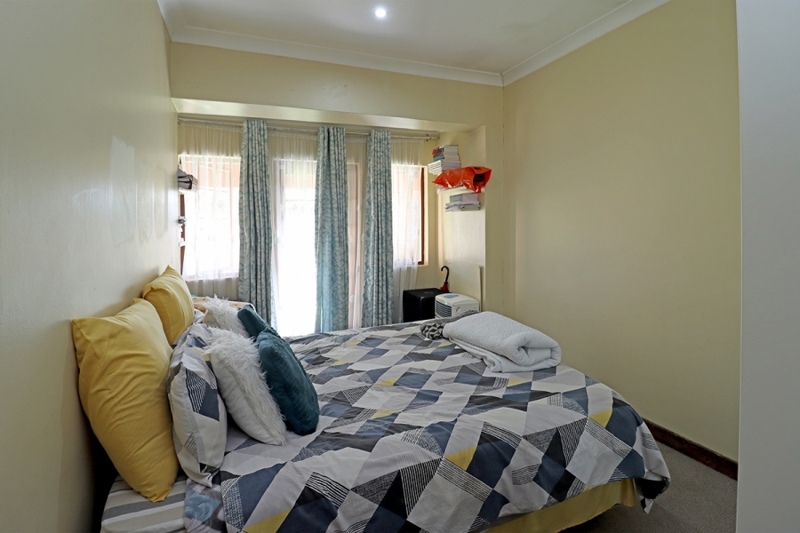 5 Bedroom Property for Sale in Hurlyvale Gauteng