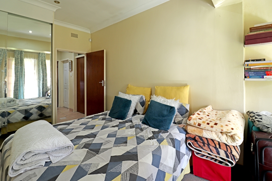 5 Bedroom Property for Sale in Hurlyvale Gauteng