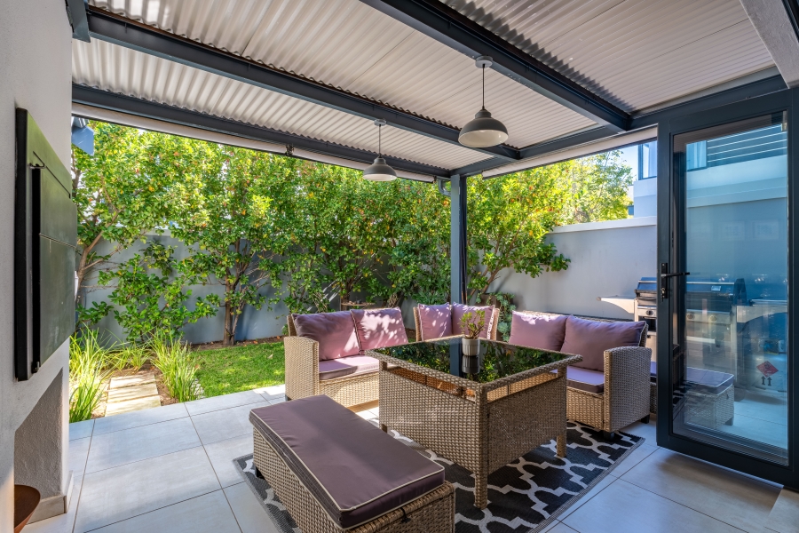 3 Bedroom Property for Sale in Broadacres Gauteng