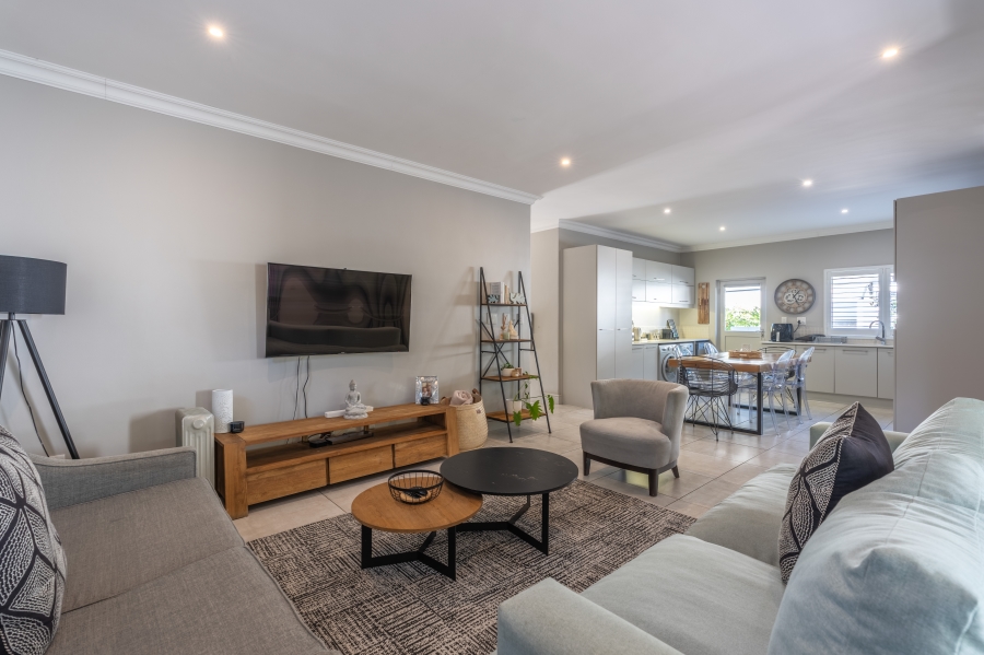 3 Bedroom Property for Sale in Broadacres Gauteng