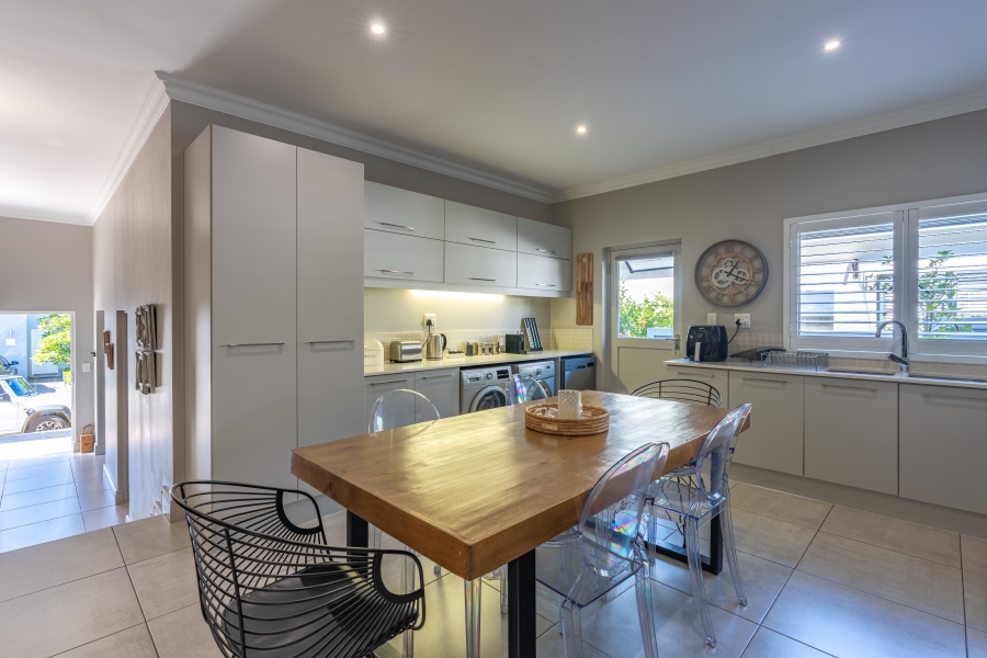 3 Bedroom Property for Sale in Broadacres Gauteng