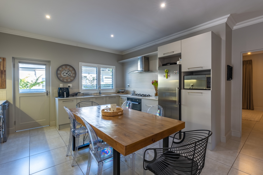 3 Bedroom Property for Sale in Broadacres Gauteng