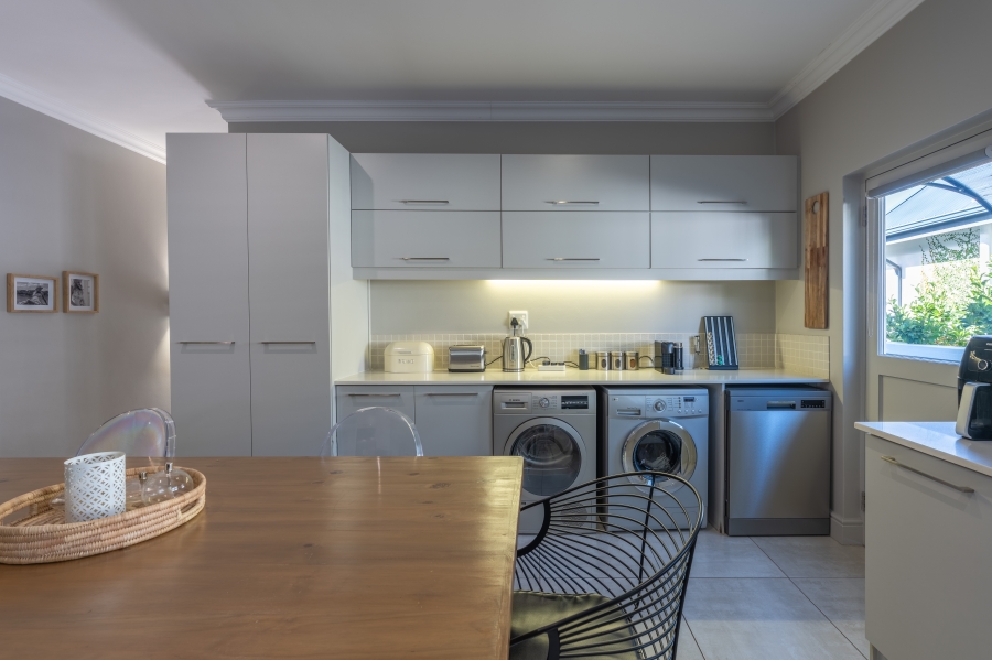 3 Bedroom Property for Sale in Broadacres Gauteng