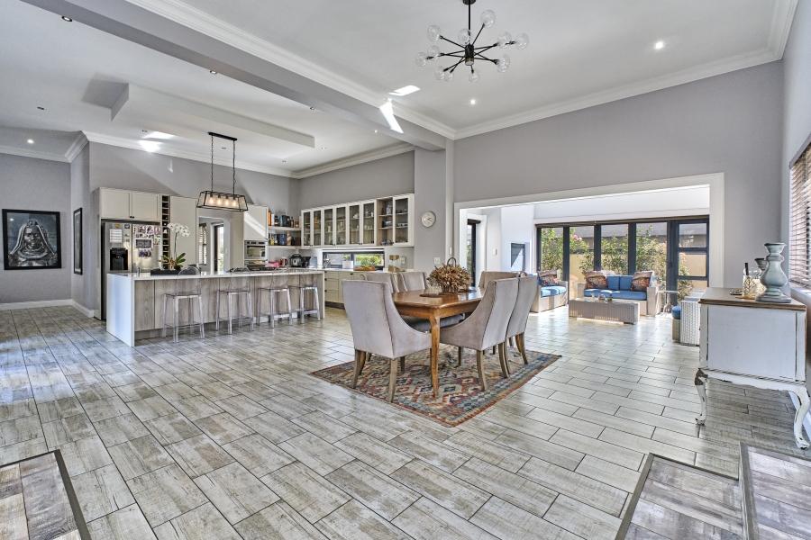 To Let 4 Bedroom Property for Rent in Waterfall Country Estate Gauteng