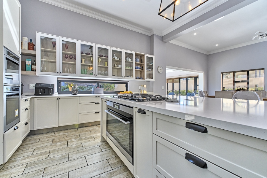 To Let 4 Bedroom Property for Rent in Waterfall Country Estate Gauteng