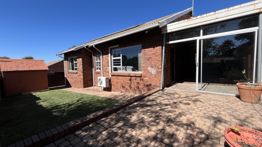 3 Bedroom Property for Sale in Mayberry Park Gauteng