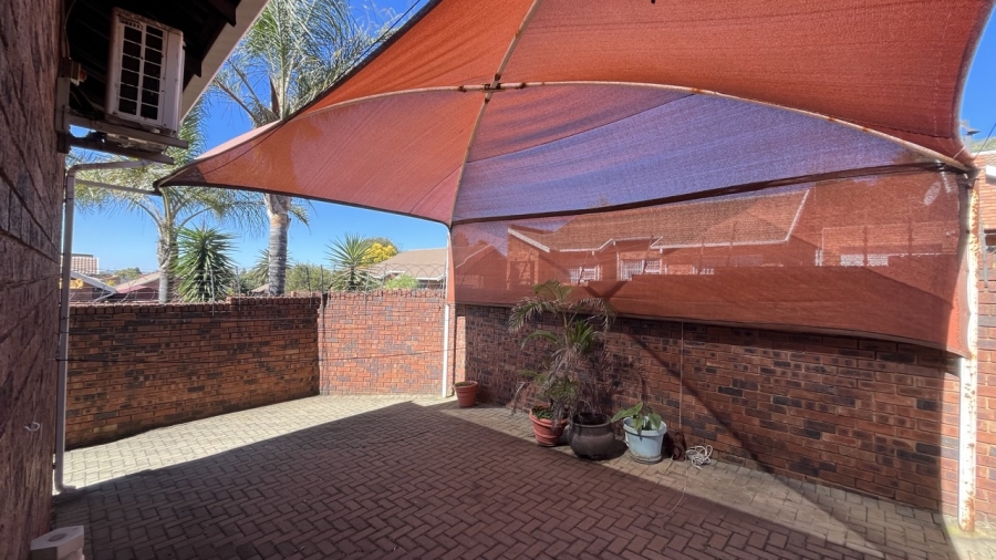 3 Bedroom Property for Sale in Mayberry Park Gauteng
