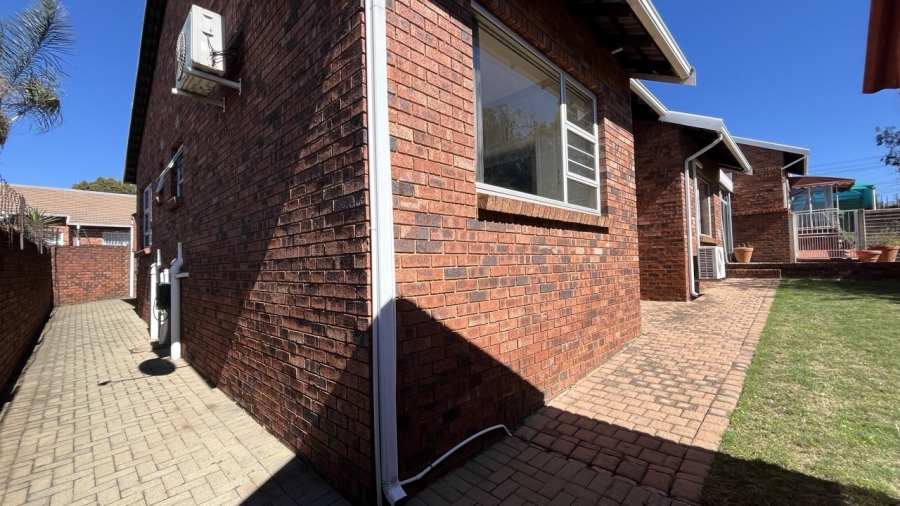 3 Bedroom Property for Sale in Mayberry Park Gauteng