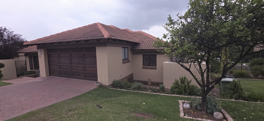 To Let 3 Bedroom Property for Rent in Thornhill Estate Gauteng