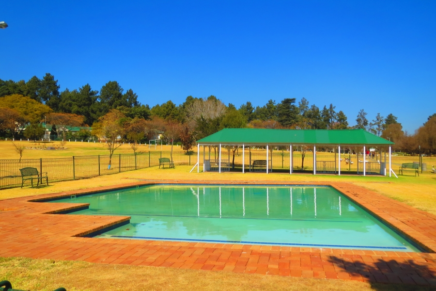 To Let 3 Bedroom Property for Rent in Thornhill Estate Gauteng