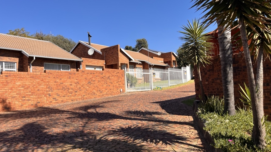 3 Bedroom Property for Sale in Mayberry Park Gauteng