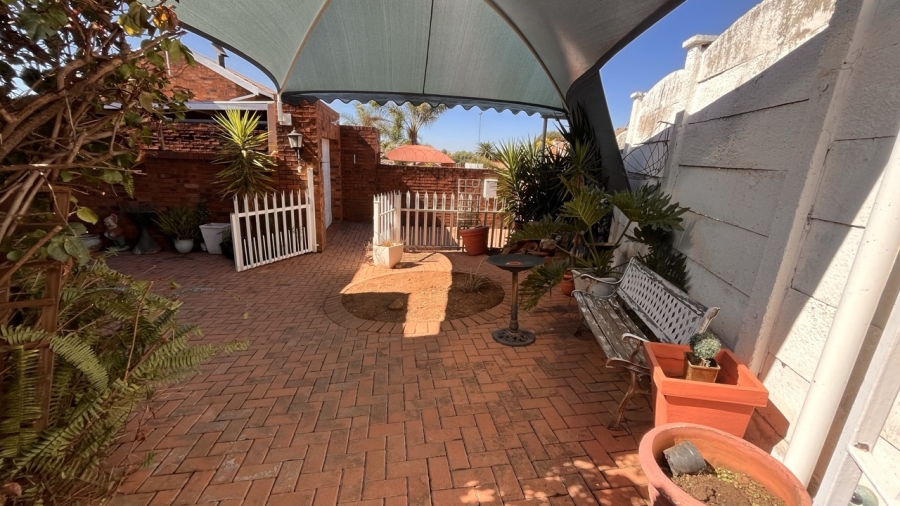 3 Bedroom Property for Sale in Mayberry Park Gauteng