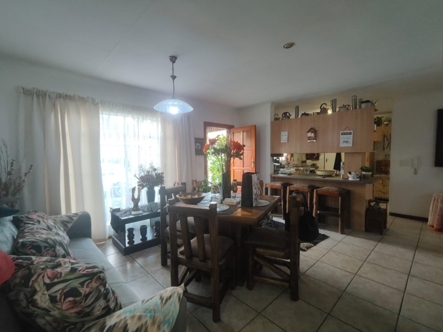 3 Bedroom Property for Sale in Unitas Park Gauteng