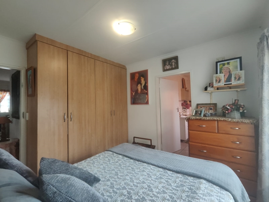 3 Bedroom Property for Sale in Unitas Park Gauteng