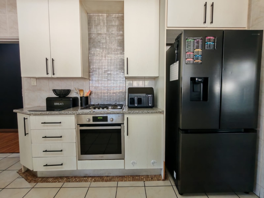3 Bedroom Property for Sale in Risiville Gauteng