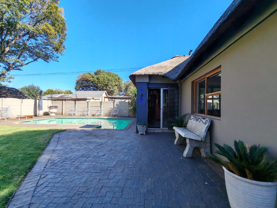 3 Bedroom Property for Sale in Risiville Gauteng