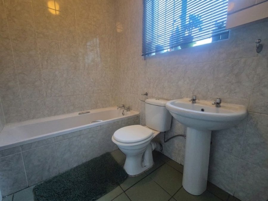 3 Bedroom Property for Sale in Three Rivers Gauteng