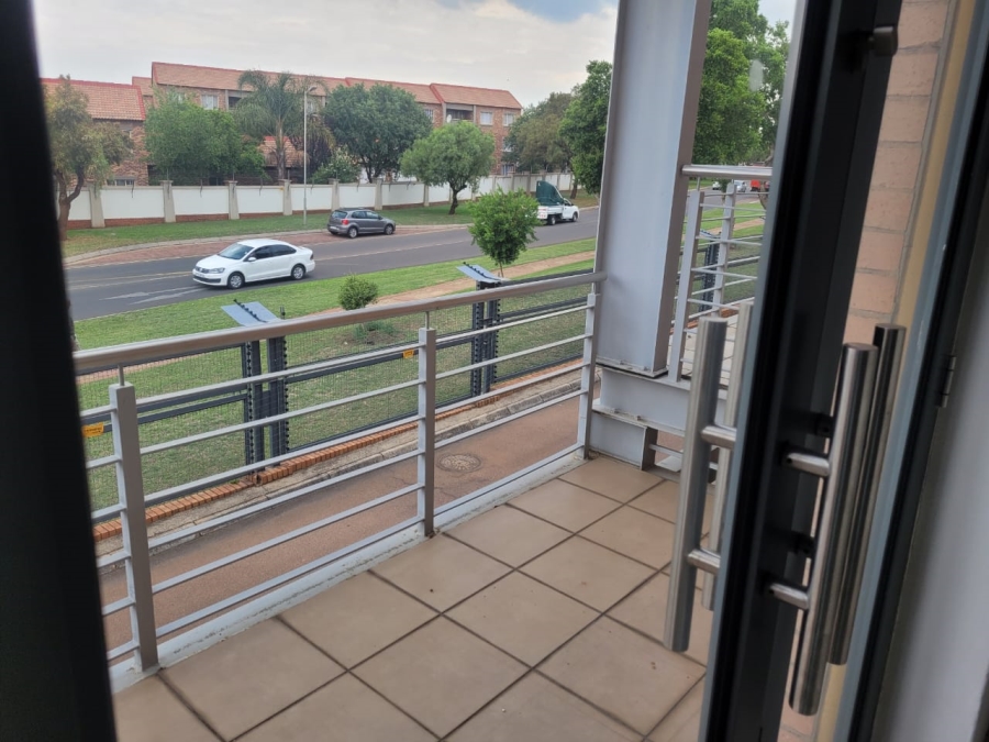 To Let Commercial Property for Rent in Eco Park Gauteng