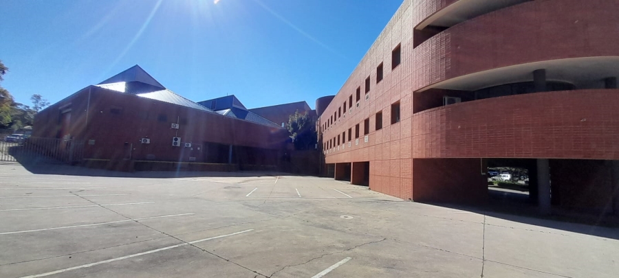 To Let Commercial Property for Rent in Vorna Valley Gauteng