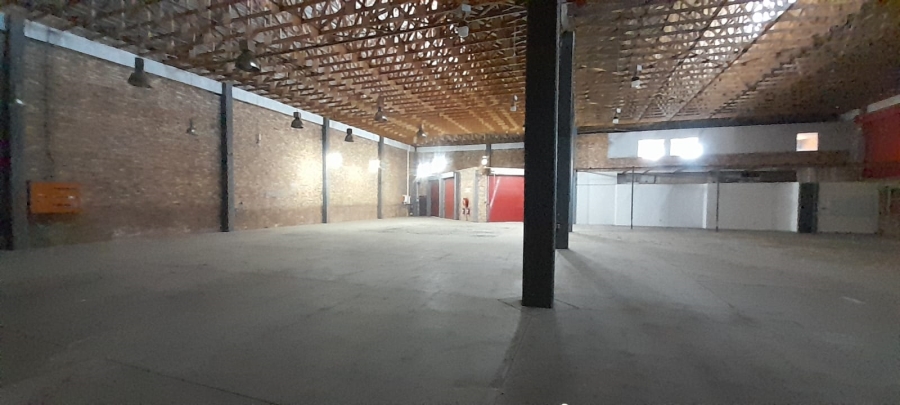To Let Commercial Property for Rent in Vorna Valley Gauteng