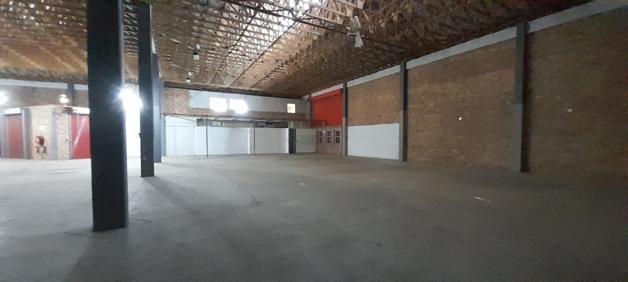 To Let Commercial Property for Rent in Vorna Valley Gauteng