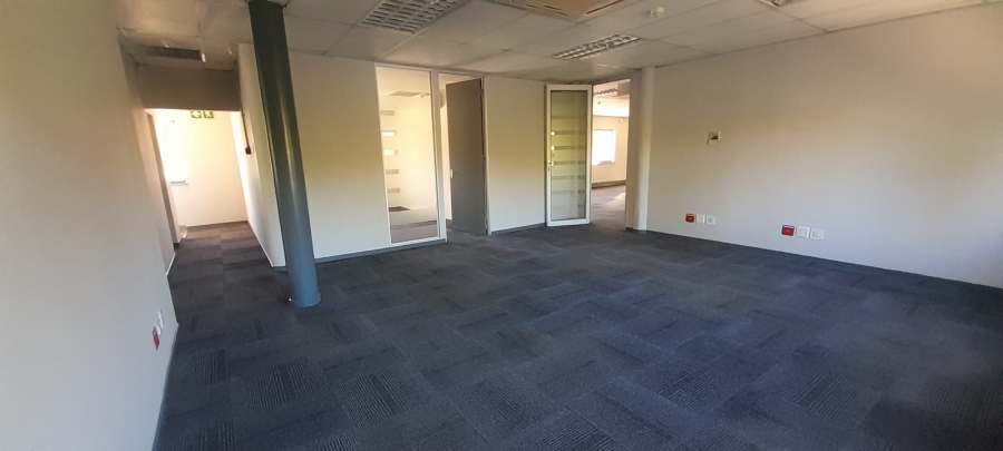 To Let Commercial Property for Rent in Vorna Valley Gauteng
