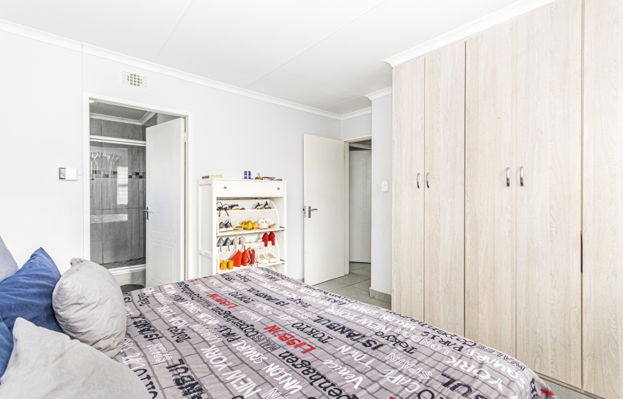 3 Bedroom Property for Sale in Mindalore Gauteng