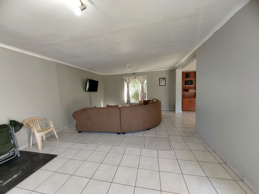 4 Bedroom Property for Sale in Rensburg Gauteng