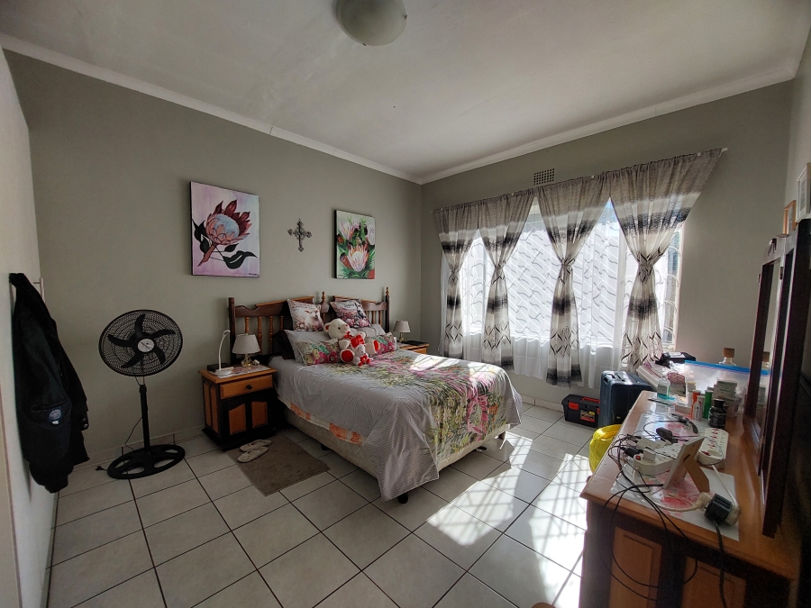 4 Bedroom Property for Sale in Rensburg Gauteng