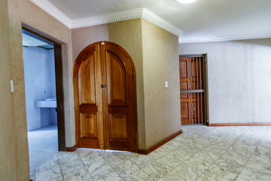 5 Bedroom Property for Sale in Country View Gauteng