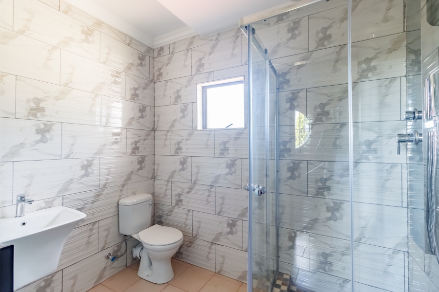 5 Bedroom Property for Sale in Country View Gauteng