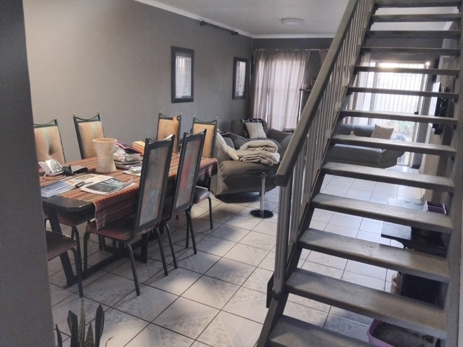 3 Bedroom Property for Sale in Dersley Gauteng