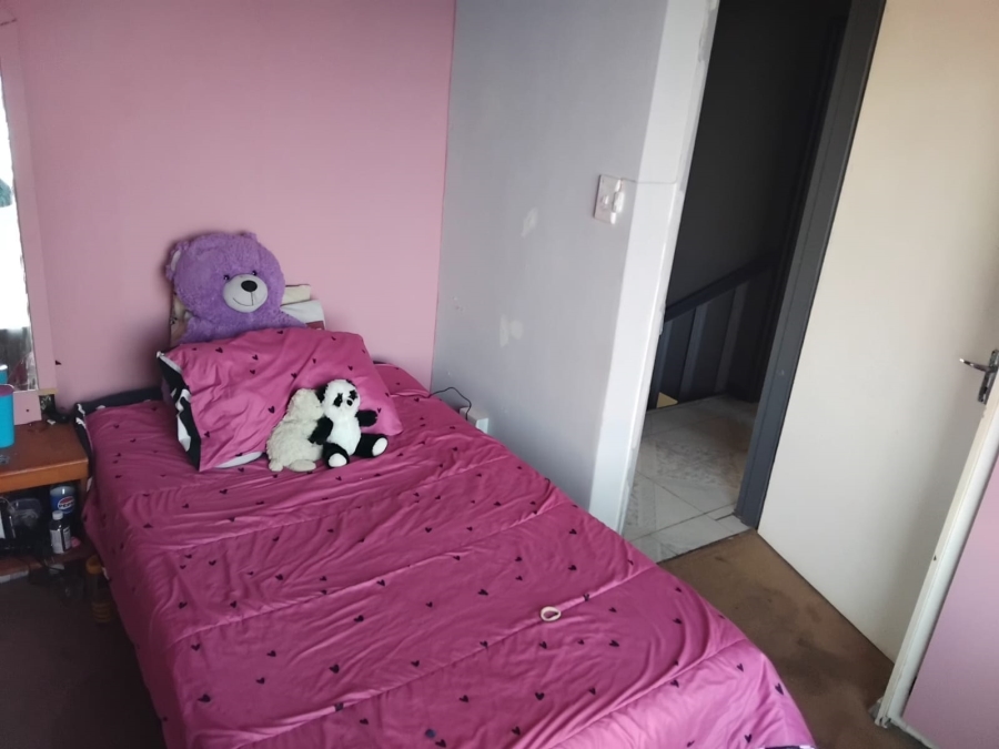 3 Bedroom Property for Sale in Dersley Gauteng