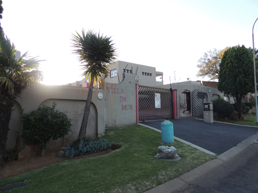 1 Bedroom Property for Sale in Ridgeway Gauteng