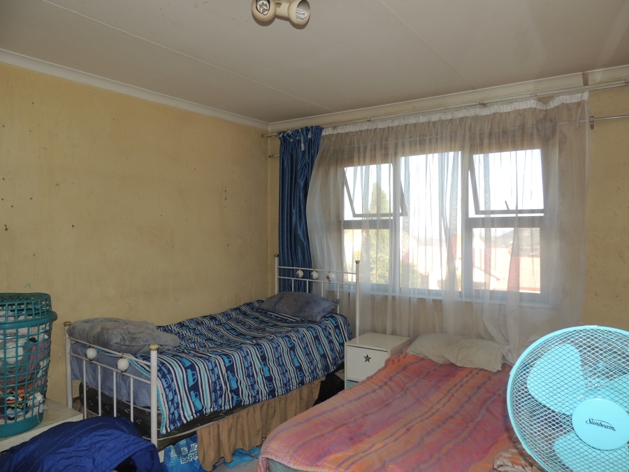 1 Bedroom Property for Sale in Ridgeway Gauteng