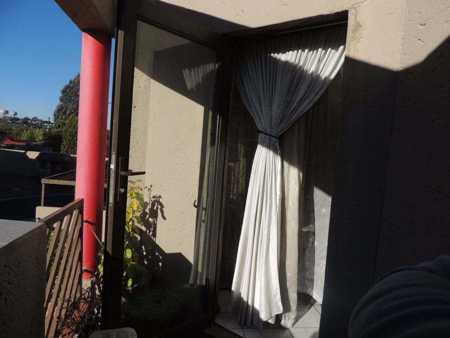 1 Bedroom Property for Sale in Ridgeway Gauteng
