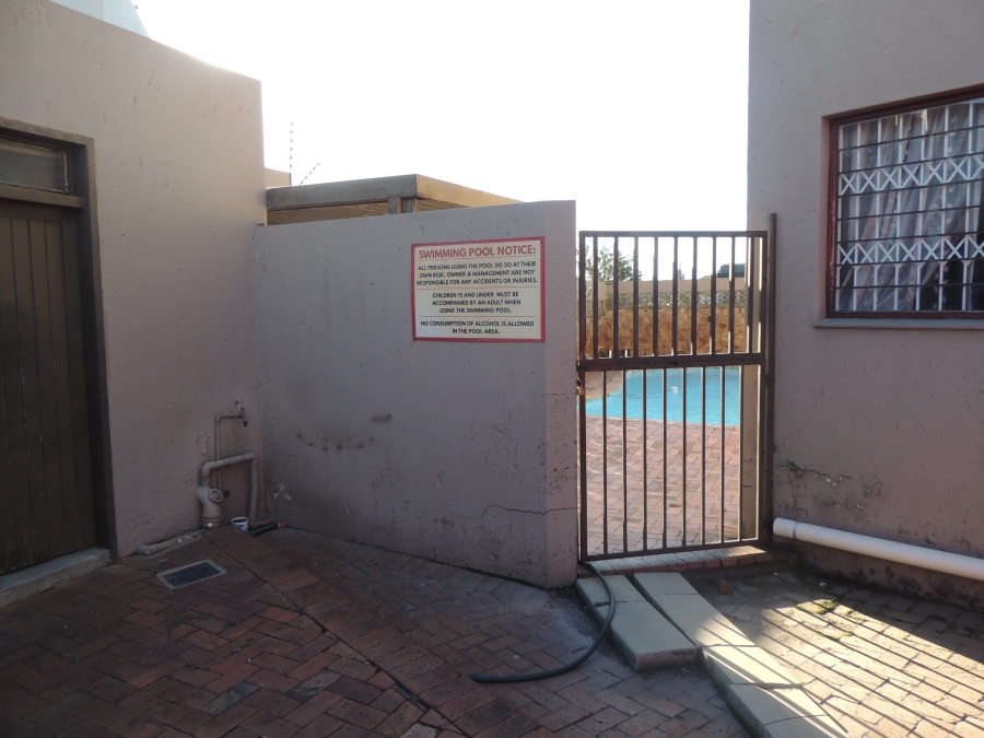 1 Bedroom Property for Sale in Ridgeway Gauteng